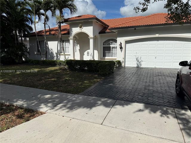 17460 NW 89th Ave, Hialeah, FL 33018