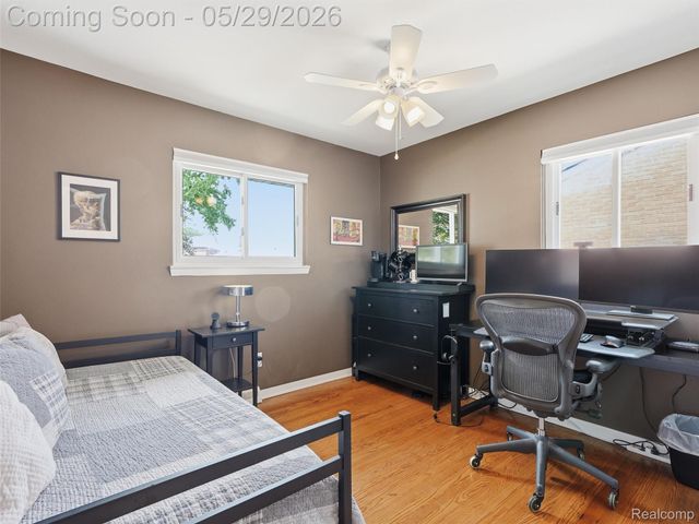 30728 Whittier Avenue, Madison Heights, MI 48071