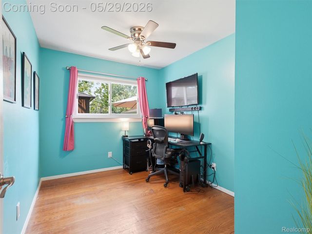 30728 Whittier Avenue, Madison Heights, MI 48071