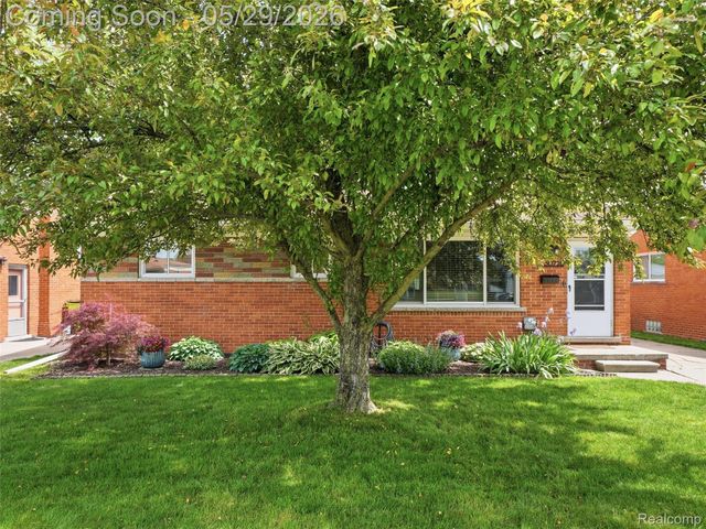 30728 Whittier Avenue, Madison Heights, MI 48071