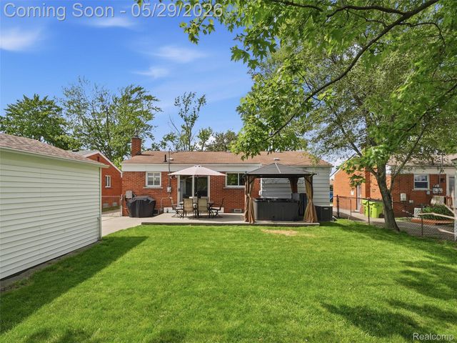 30728 Whittier Avenue, Madison Heights, MI 48071