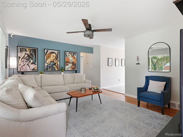 30728 Whittier Avenue, Madison Heights, MI 48071