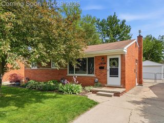 30728 Whittier Avenue, Madison Heights, MI 48071