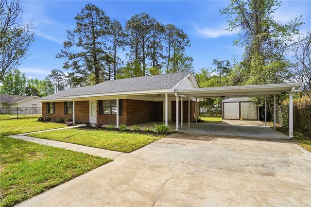 679 Shepard Drive, Brunswick, GA 31525