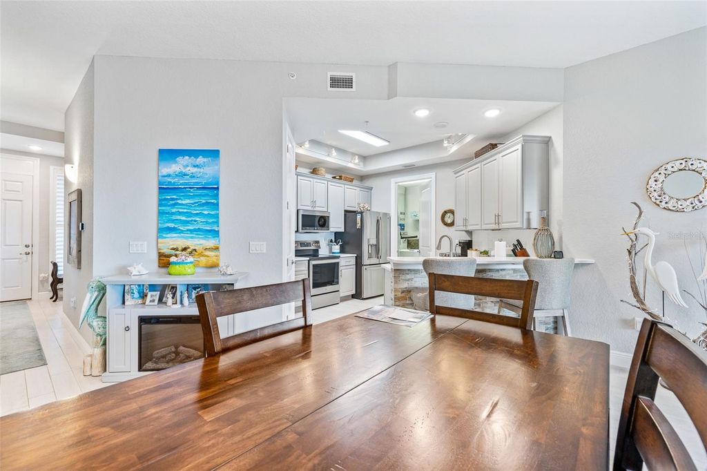 Image 11 of property listing at 1 RIVERWALK DRIVE 402, New Smyrna Beach, FL 32169