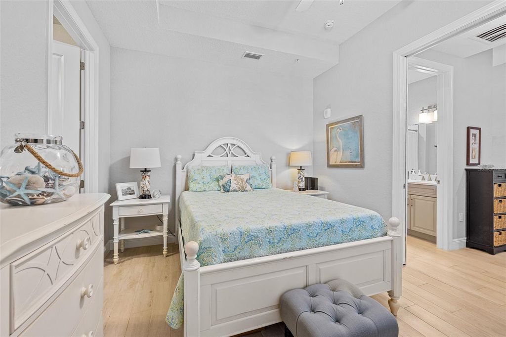 Image 15 of property listing at 1 RIVERWALK DRIVE 402, New Smyrna Beach, FL 32169