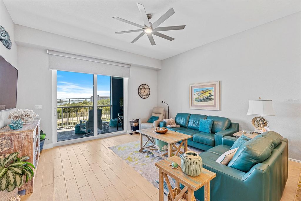 Image 5 of property listing at 1 RIVERWALK DRIVE 402, New Smyrna Beach, FL 32169