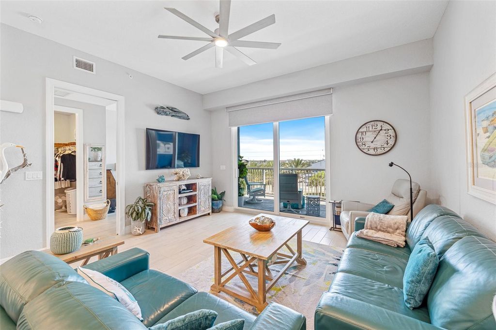 Image 6 of property listing at 1 RIVERWALK DRIVE 402, New Smyrna Beach, FL 32169