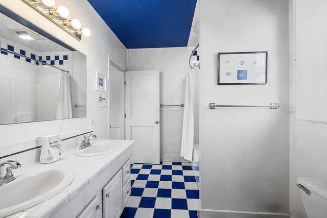 146 Shrewsbury St, Holden, MA 01520