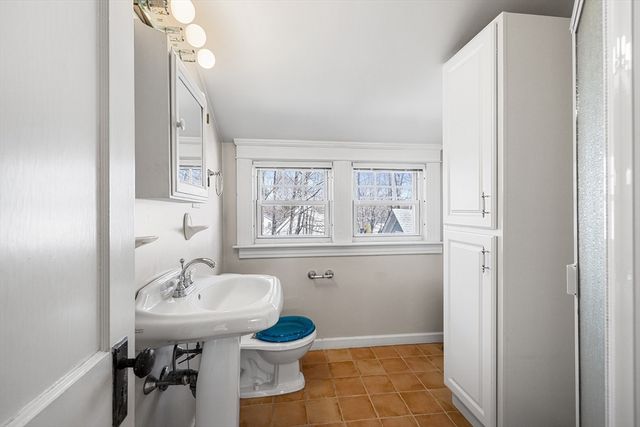 146 Shrewsbury St, Holden, MA 01520