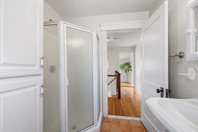 146 Shrewsbury St, Holden, MA 01520