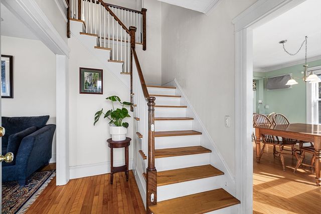 146 Shrewsbury St, Holden, MA 01520