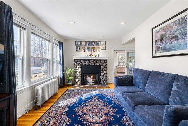 146 Shrewsbury St, Holden, MA 01520