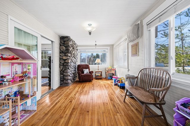 146 Shrewsbury St, Holden, MA 01520