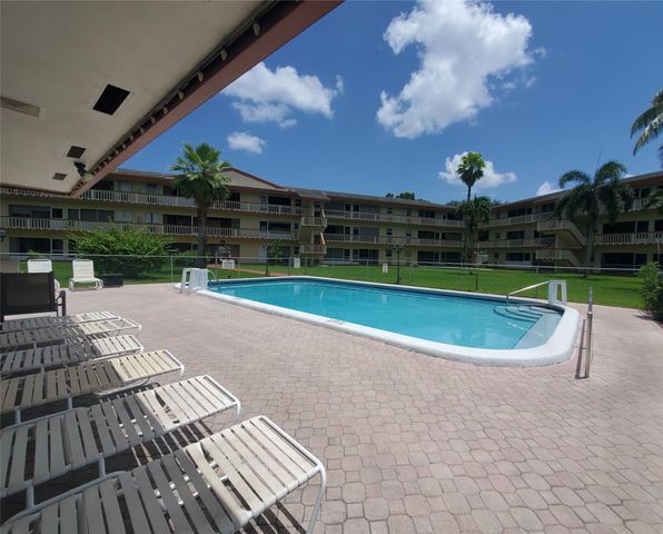 5300 Washington St 114C, Hollywood, FL 33021