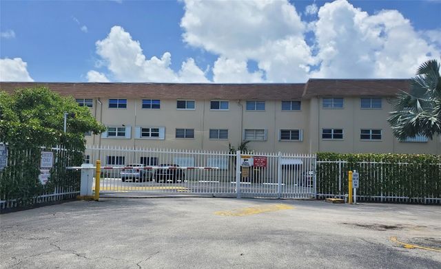 5300 Washington St 114C, Hollywood, FL 33021