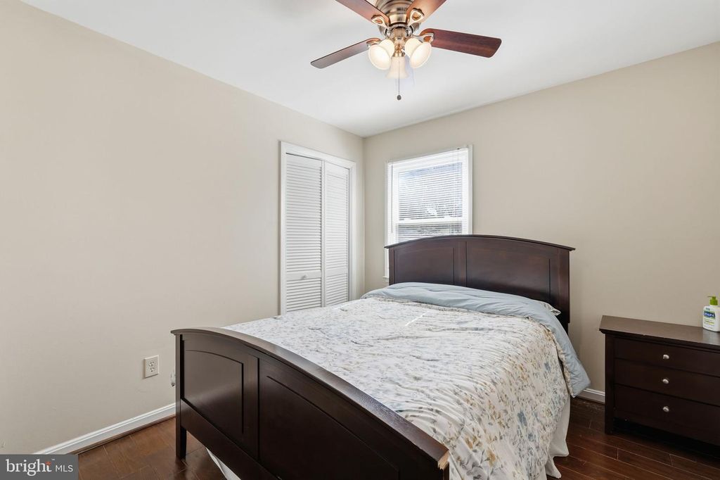 Image 20 of property listing at 721 UPHAM PL NW, Vienna, VA 22180