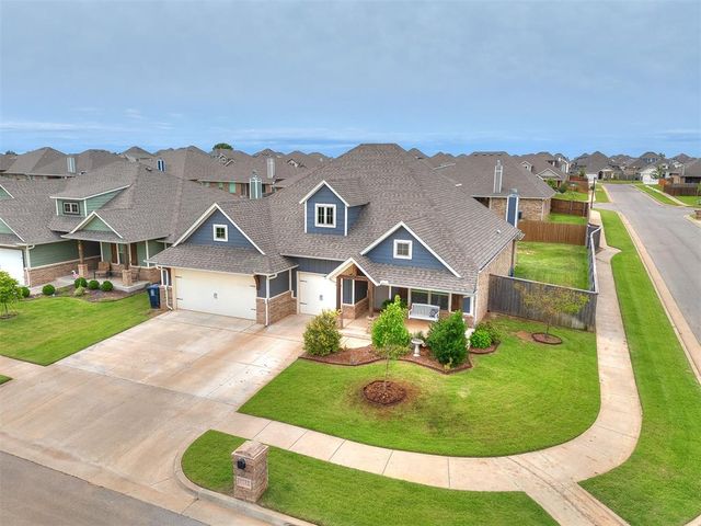 9232 NW 91st Street, Yukon, OK 73099