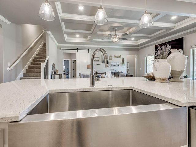 9232 NW 91st Street, Yukon, OK 73099