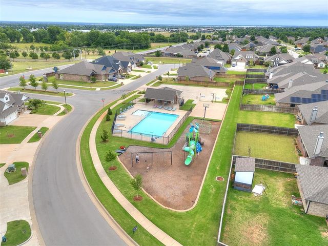 9232 NW 91st Street, Yukon, OK 73099