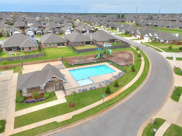 9232 NW 91st Street, Yukon, OK 73099