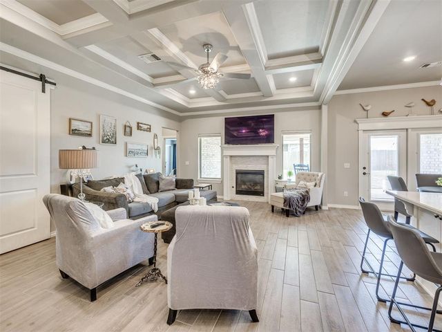9232 NW 91st Street, Yukon, OK 73099