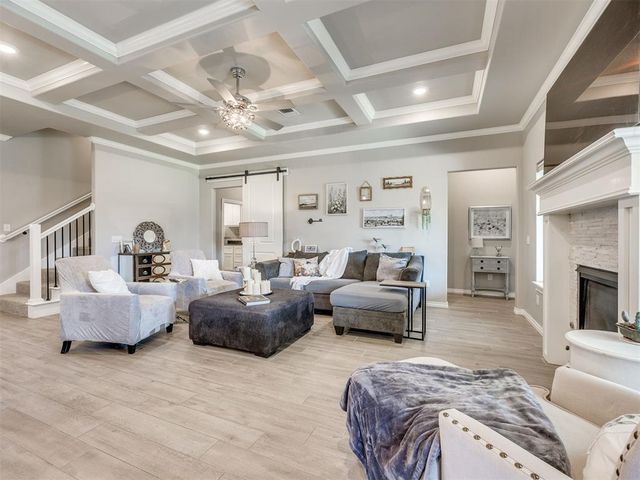 9232 NW 91st Street, Yukon, OK 73099