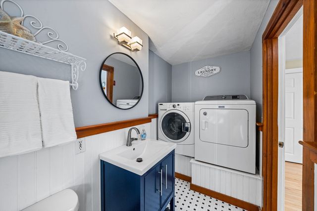 559 Old Jail Ln, Barnstable, MA 02630