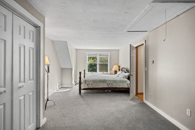 559 Old Jail Ln, Barnstable, MA 02630