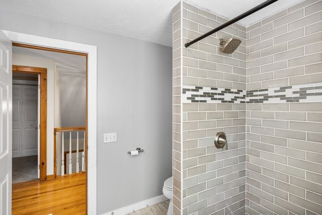 559 Old Jail Ln, Barnstable, MA 02630