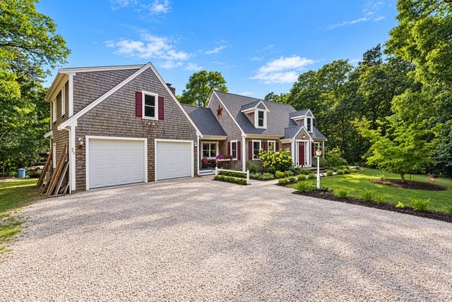 559 Old Jail Ln, Barnstable, MA 02630