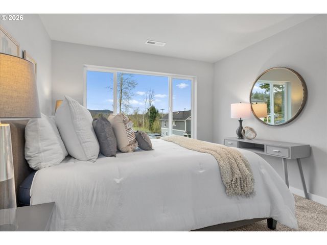 2477 Nw 1ST Dr, Gresham, OR 97030