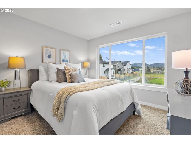 2477 Nw 1ST Dr, Gresham, OR 97030