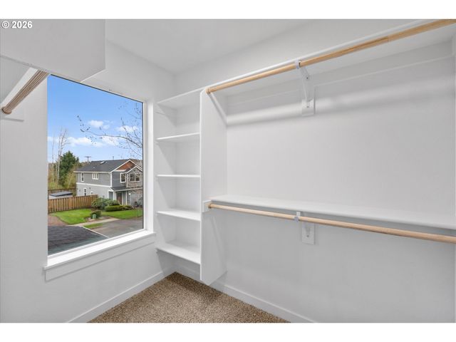 2477 Nw 1ST Dr, Gresham, OR 97030