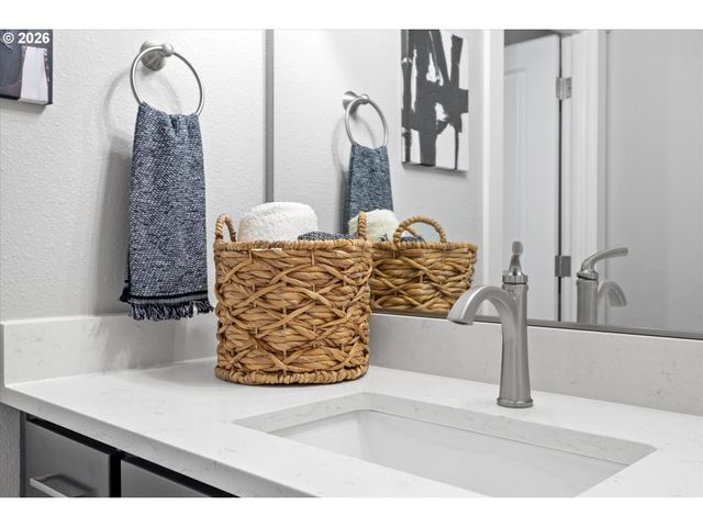 2477 Nw 1ST Dr, Gresham, OR 97030