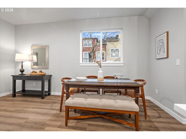 2477 Nw 1ST Dr, Gresham, OR 97030