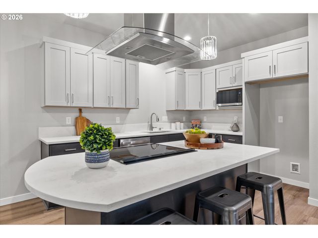 2477 Nw 1ST Dr, Gresham, OR 97030