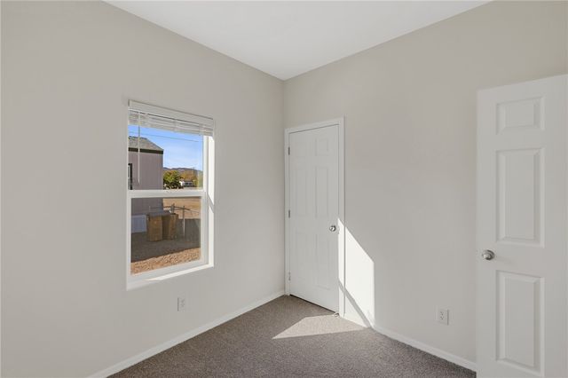 2810 E Snavely Avenue, Kingman, AZ 86409