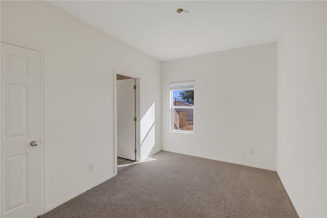 2810 E Snavely Avenue, Kingman, AZ 86409