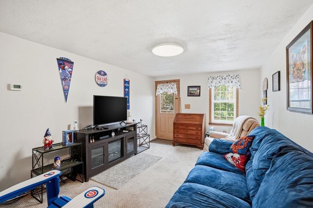 62 Donna Dr, Plymouth, MA 02360