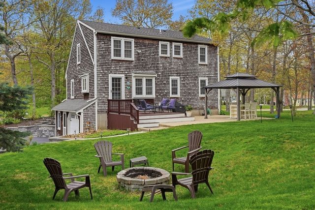 62 Donna Dr, Plymouth, MA 02360