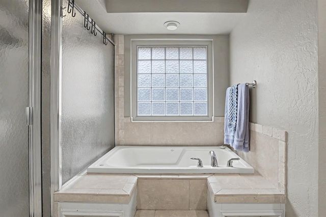 1901 Apache Trail, Edmond, OK 73003