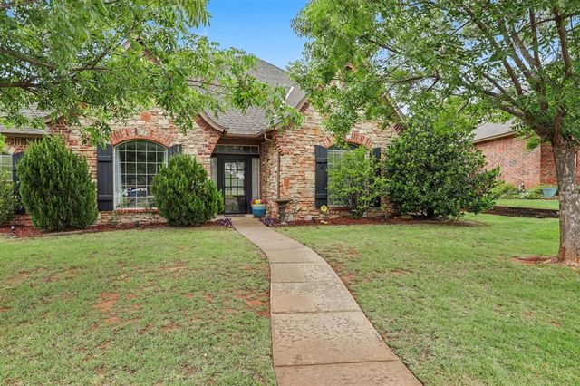 1901 Apache Trail, Edmond, OK 73003