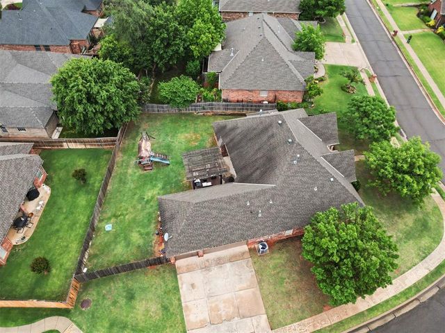 1901 Apache Trail, Edmond, OK 73003