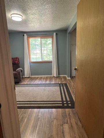 8511 McLaughlin Lane, Klamath Falls, OR 97601