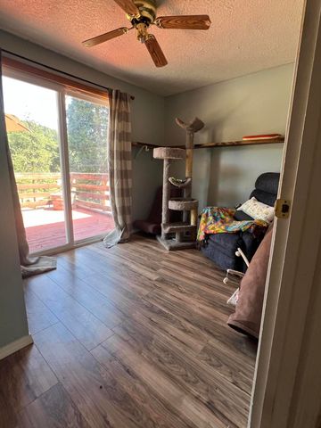 8511 McLaughlin Lane, Klamath Falls, OR 97601