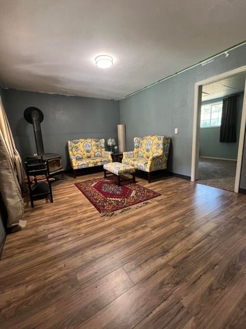 8511 McLaughlin Lane, Klamath Falls, OR 97601