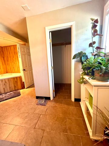 8511 McLaughlin Lane, Klamath Falls, OR 97601