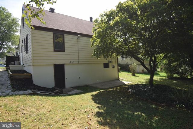 8742 LACKAWANNA AVE, Parkville, MD 21234