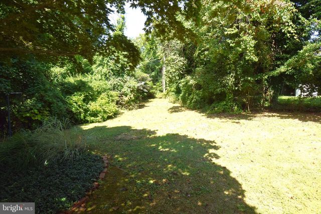 8742 LACKAWANNA AVE, Parkville, MD 21234